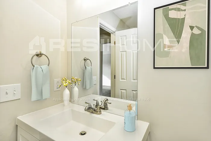 2605 Calais Ct — Photo 11