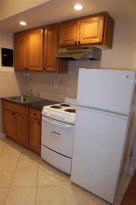 Rented by Susan Finkel, LREB | media 9