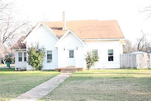 1st image of 600 W 6th St