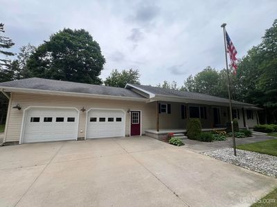 6328 W Hillcrest Dr, Manistique, MI, 49854