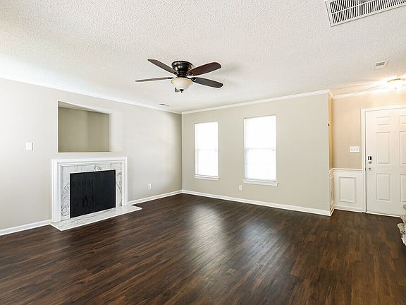 5th image of 10400 Hyndman Ct