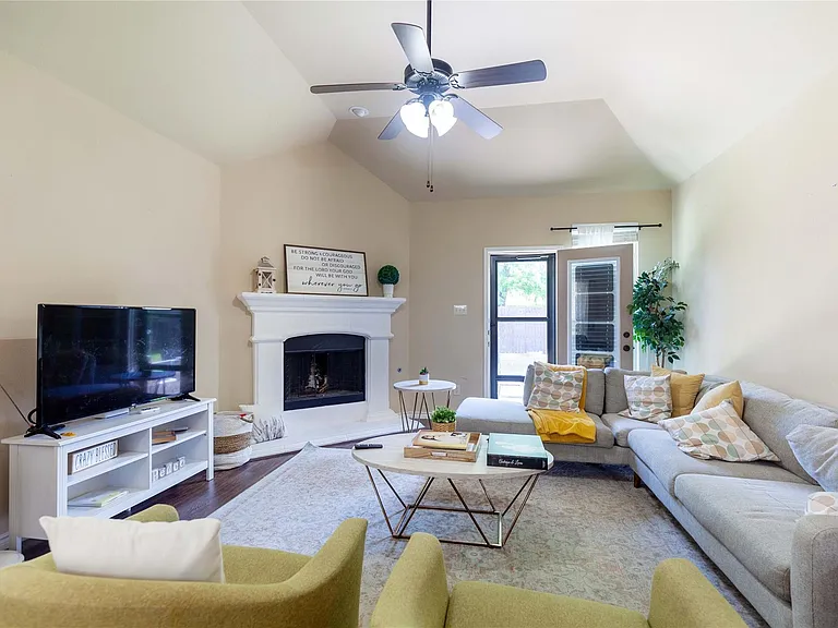 10113 Old Eagle River Ln — Photo 7