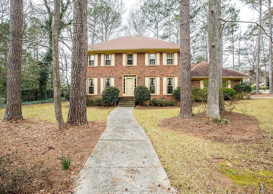 1st image of 201 Lakewood Dr