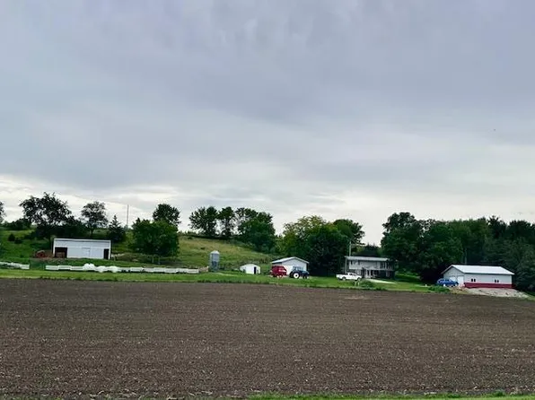 43764 State Highway 44, Mabel, MN 55954