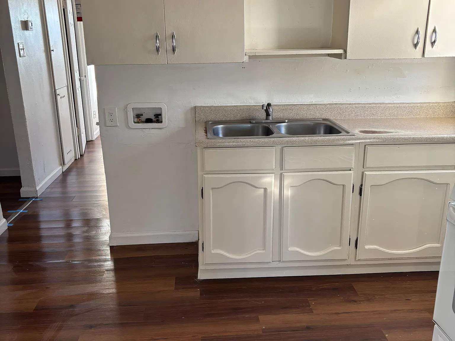 3 bed, 750 sqft, $1,200 — Photo 3