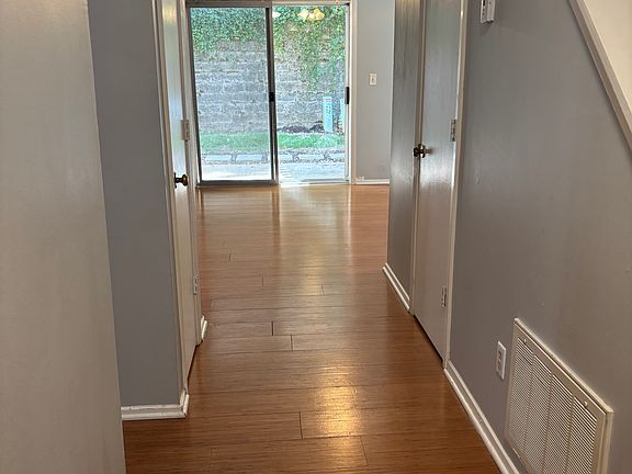 5th image of 3002 Queen Anne Ct