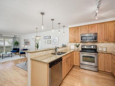 5424 France Ave S APT 106A, Edina, MN, 55410