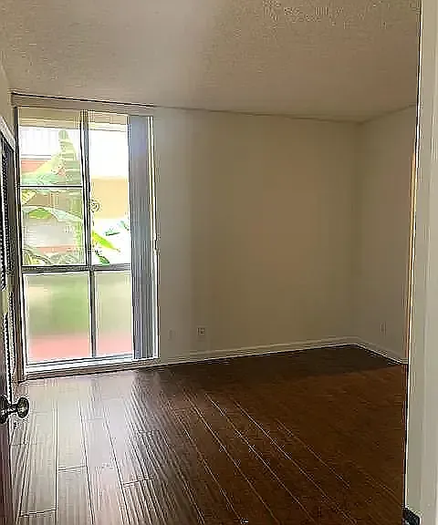 1932 Overland Ave #209 — Photo 13