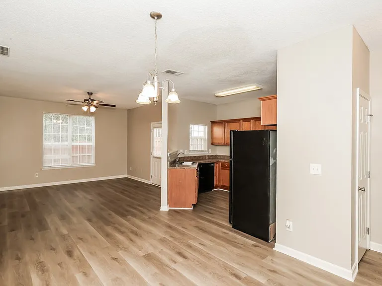 1462 Riverrock Ct — Photo 7