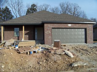 215 Redwine Cir, Branson, MO 65616