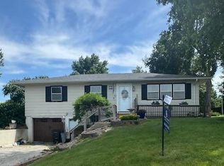 508 E Price Ave, Savannah, MO 64485