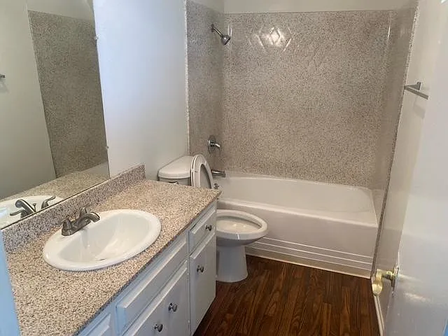 901 Palmbrook Dr #8 — Photo 6