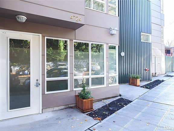 2nd image of 4724 22nd Ave NE APT 501