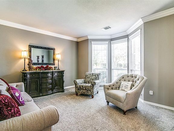 3rd image of 510 Candlewood Ct