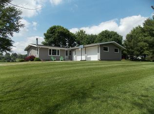340 Scobey Rd NW, Mount Vernon, IA 52314