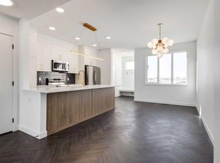 282 W Heartwood Parade SE, Calgary, AB T3S0S7