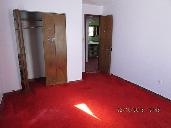 4th image of 13 Richards Dr