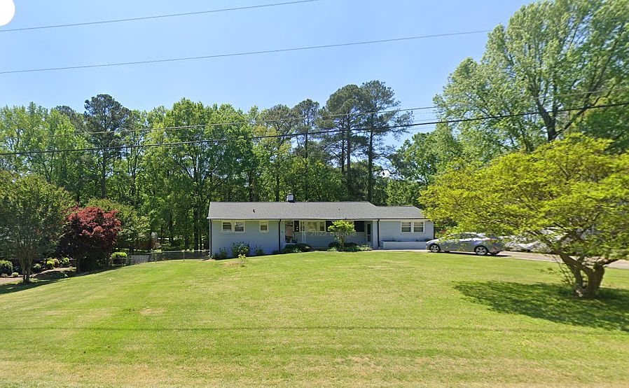 Pretty ranch style home in Downtown Cary