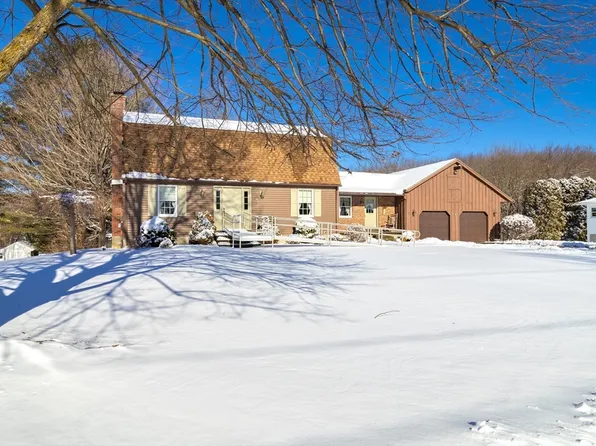 5 Steven Dr, South Hadley, MA 01075