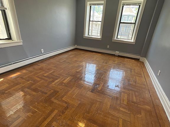 5th image of 166 Jewett Ave #B5