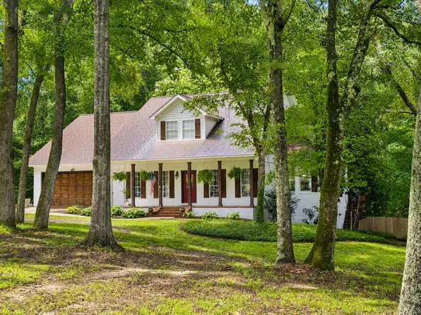 375 Chan Mar Dr, Caledonia, MS 39740