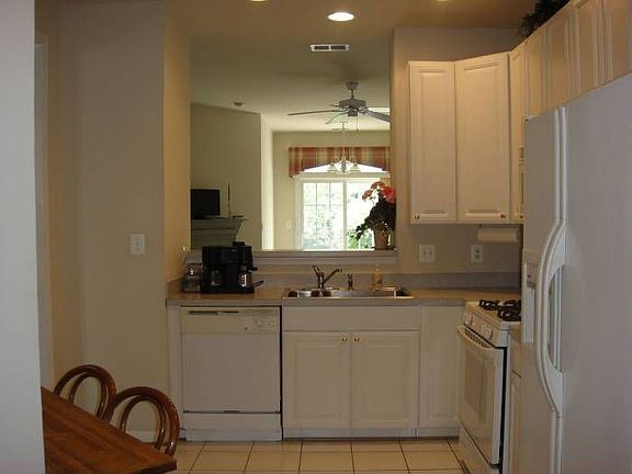 2nd image of 13949 Chelmsford Dr