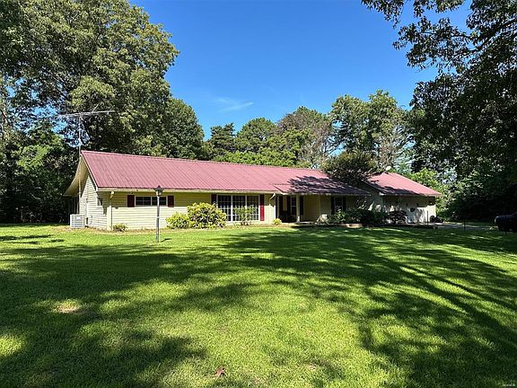 3rd image of 93 Black Oak Rd