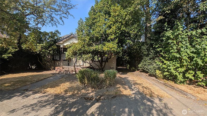 5th image of 7011 14th Avenue NE