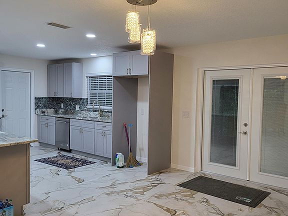 4th image of 7034 Talbot Dr