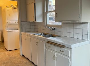 2423 V St UNIT A, Sacramento, CA 95818