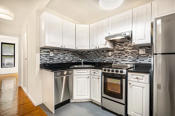 Kitchen, photo 2