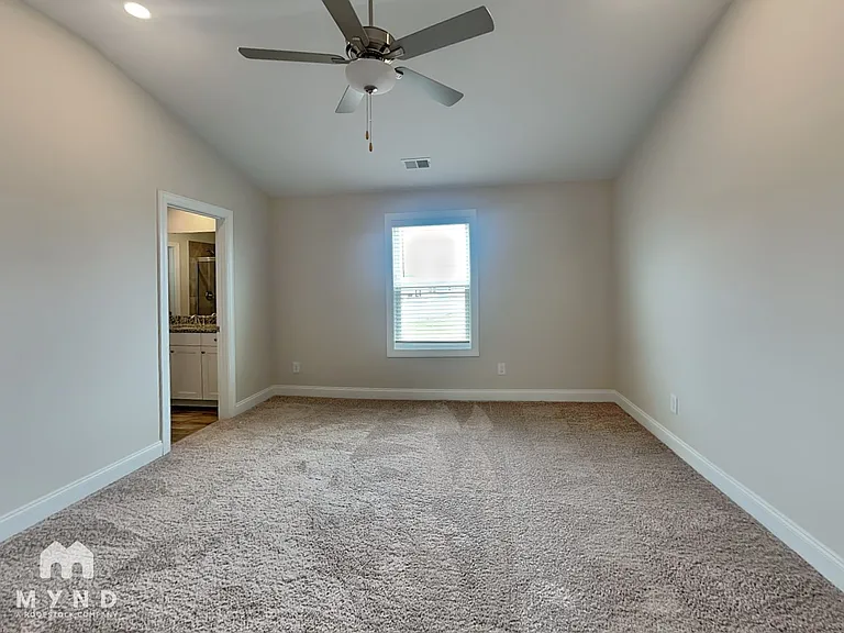 460 Access Dr — Photo 6