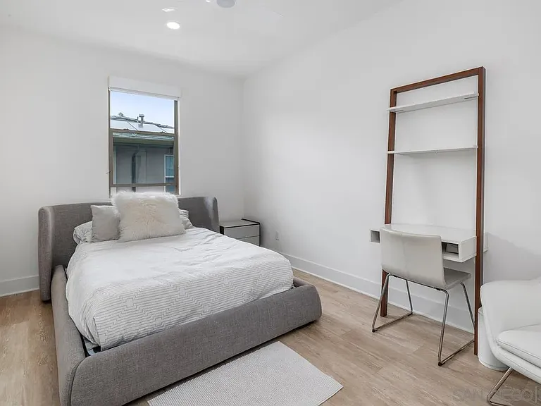 2622 Aperture Cir — Photo 16