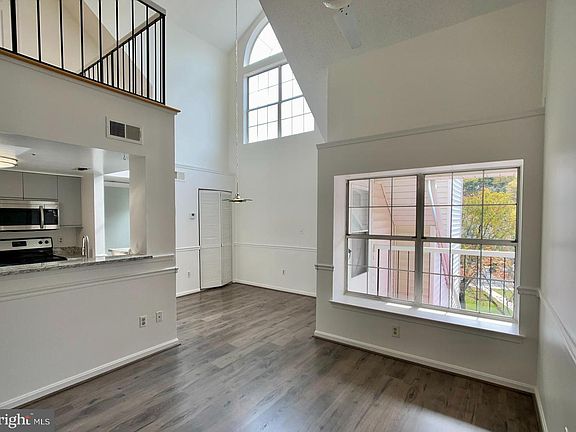 3rd image of 10323 Westridge Dr Unit 2-304