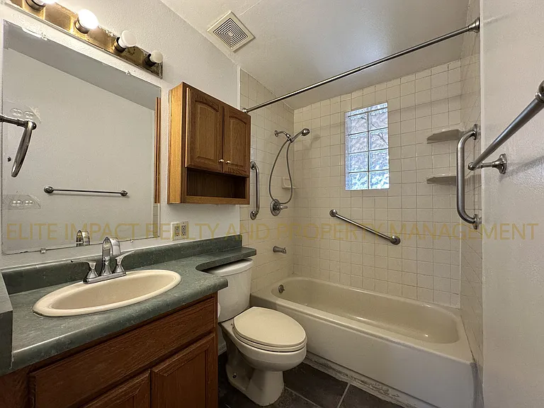 4049 N Ray Pl — Photo 17