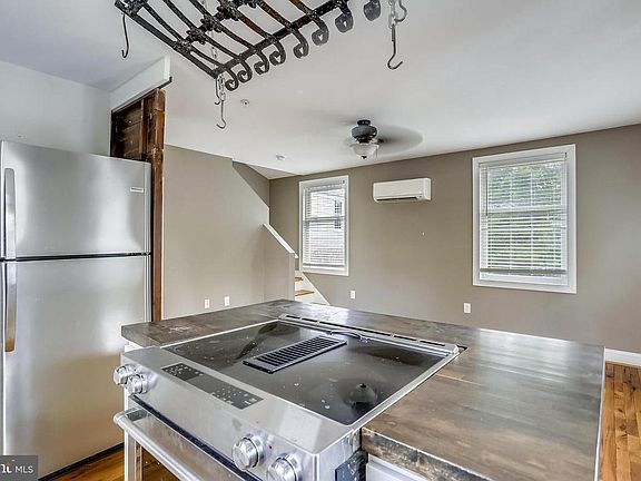 4th image of 733 Kent Oaks Mews