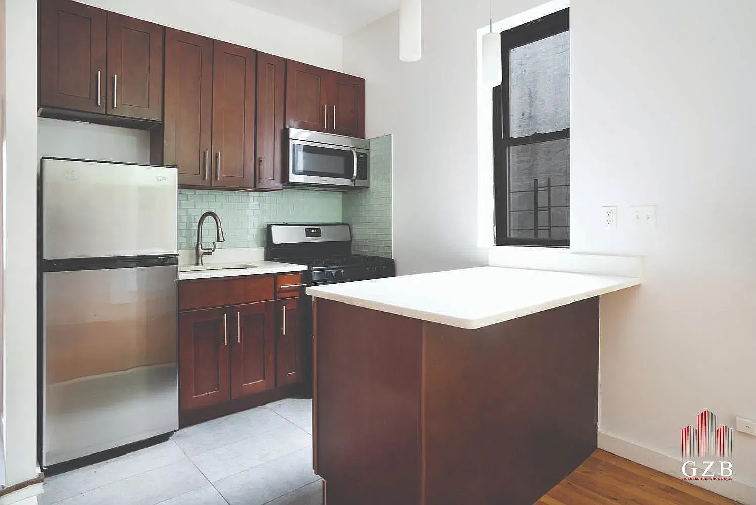 527 East 147th Street — Photo 3