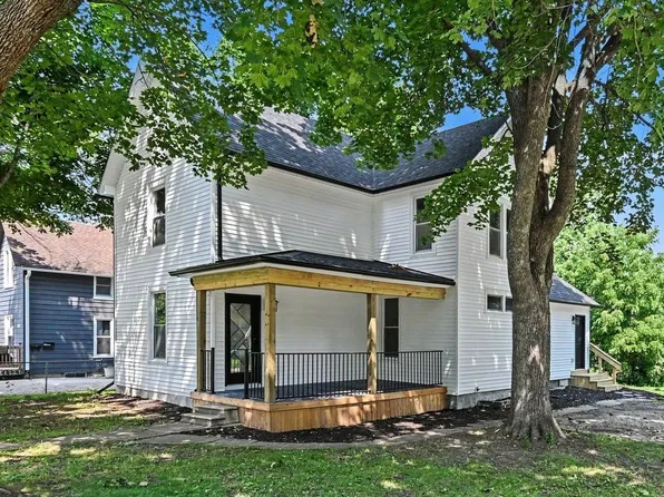 804 E Ashland Ave, Indianola, IA 50125