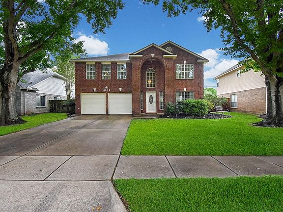 3rd image of 3643 Timothy Ln