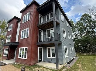 10 Normand Ct #202, Berwick, ME 03901
