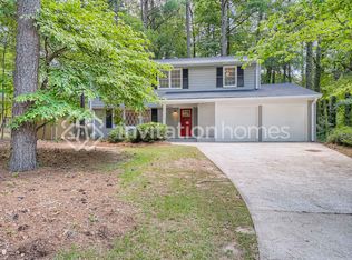 5340 Crestwood Cir, Atlanta, GA 30349