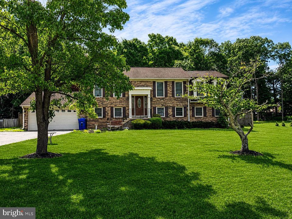2nd image of 2861 Ridge Rd