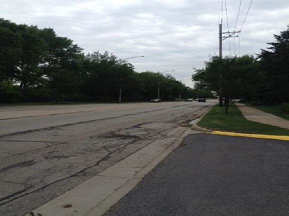 2nd image of 1116 S New Wilke Rd #2-205