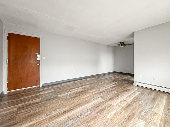 2nd image of 221 Laurel St #403