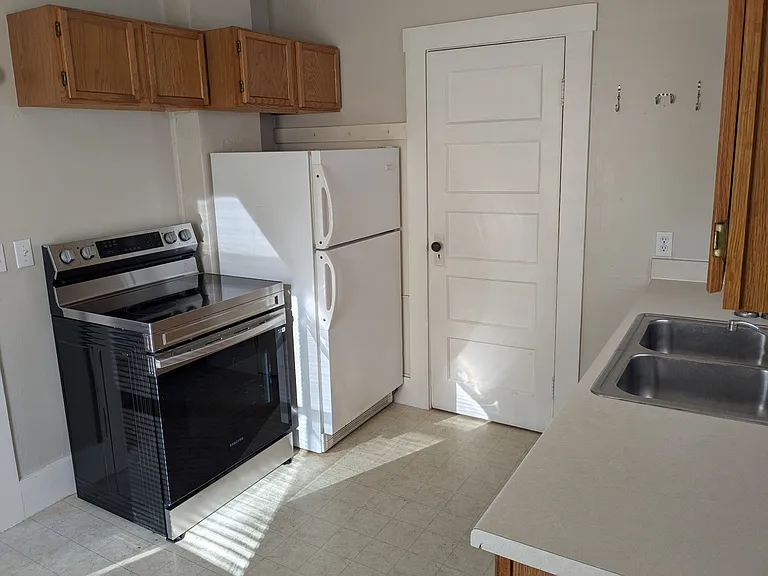 123 Cathryn Ave #1 — Photo 10