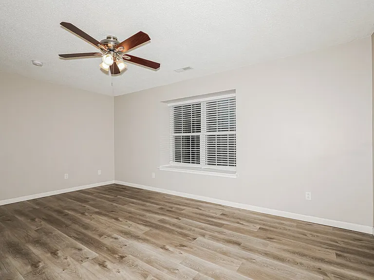 6404 Amarillo Way — Photo 10