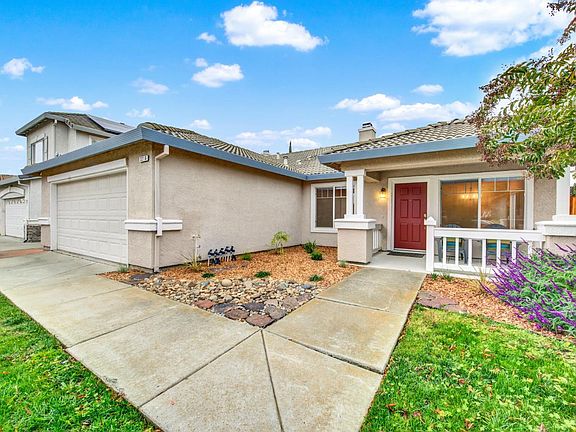 2nd image of 3216 Lagunita Circle