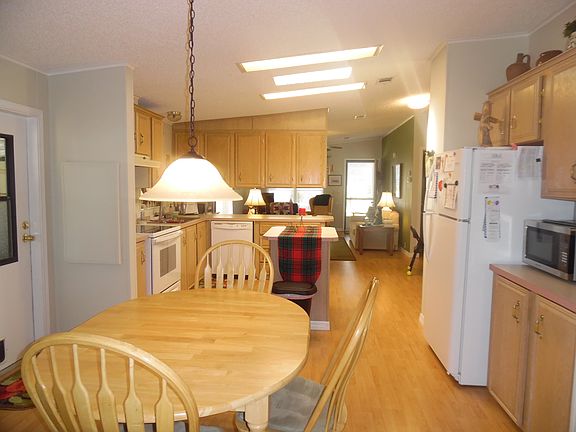 4th image of 2824 Ontario Pl