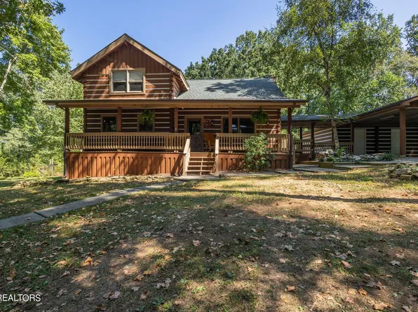 704 Bruner Rd, Strawberry Plains, TN 37871