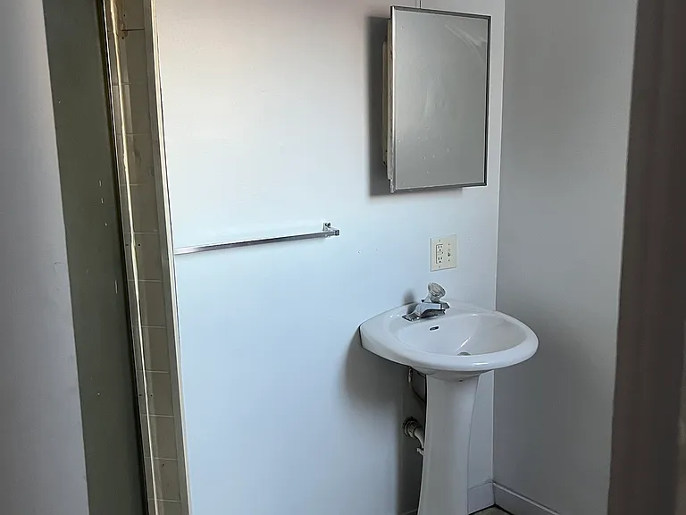 452 Market St #6 — Photo 4